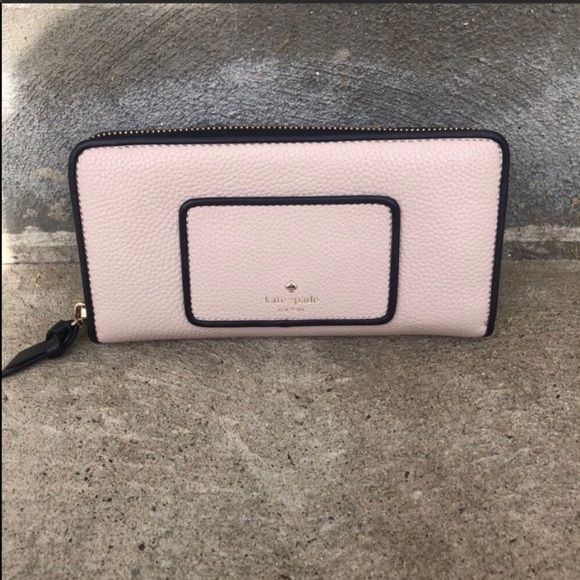 kate spade Handbags - Name your price sale🖤 Kate spade wallet